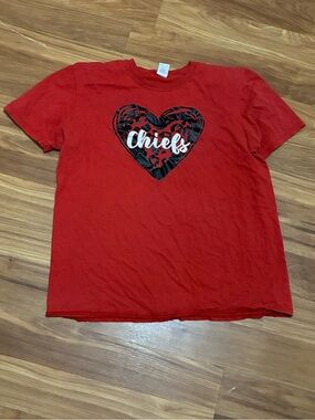 Gildan Red Tee with Black Heart 'Chiefs' Graphic